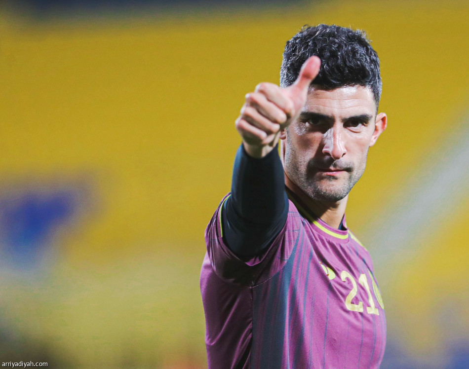 رونالدو.. 
موعد «الخامسة»