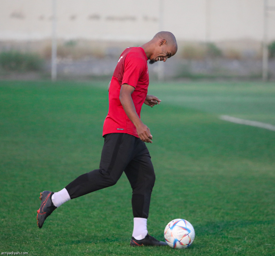 ميكيسوني يعزز خيارات أبها أمام الفيحاء