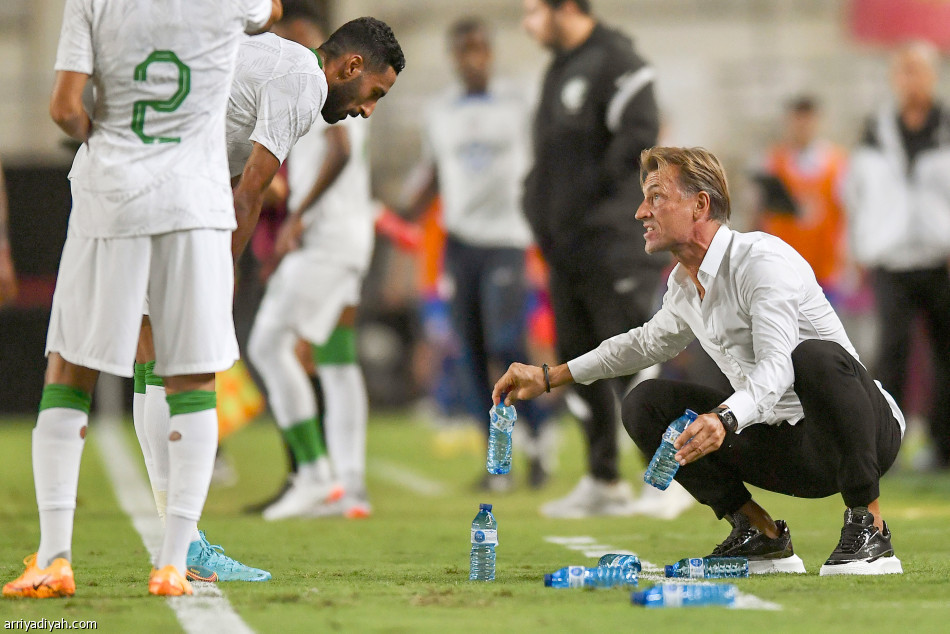 تعادل أمريكا
يعيد الأخضر إلى 2012