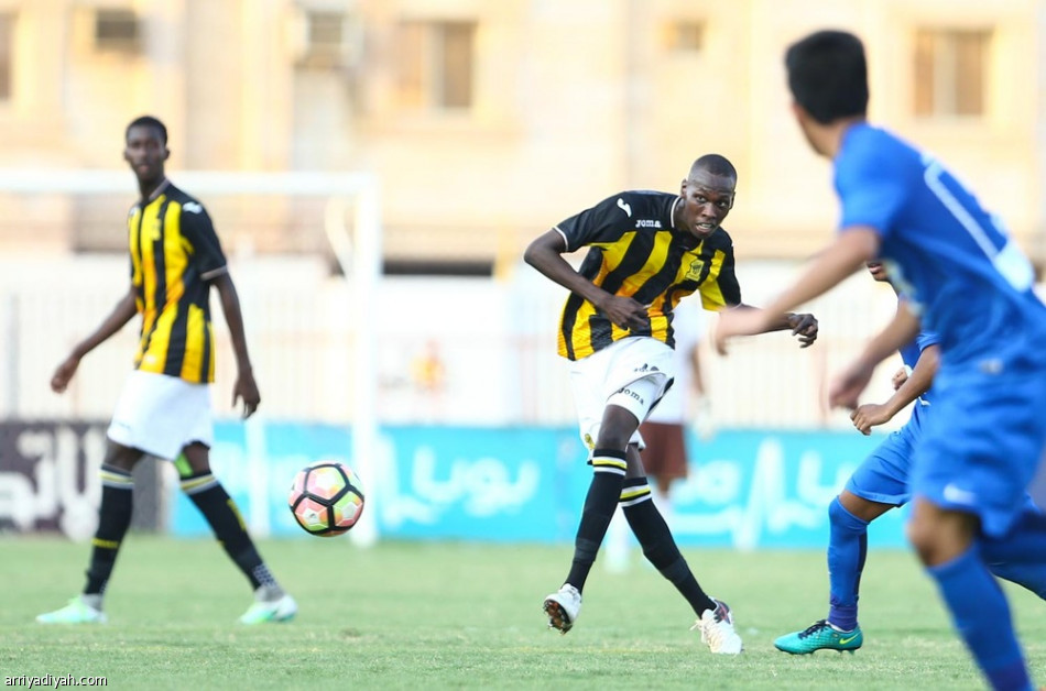 شباب الهلال يكسب الاتحاد ويتأهل لنهائي الكأس