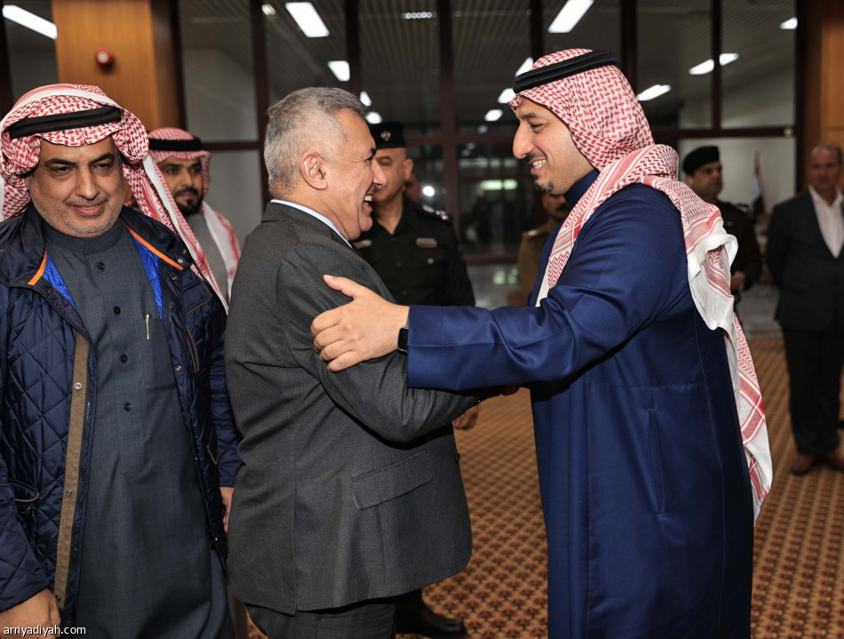 بعثة الأخضر تصل إلى العراق