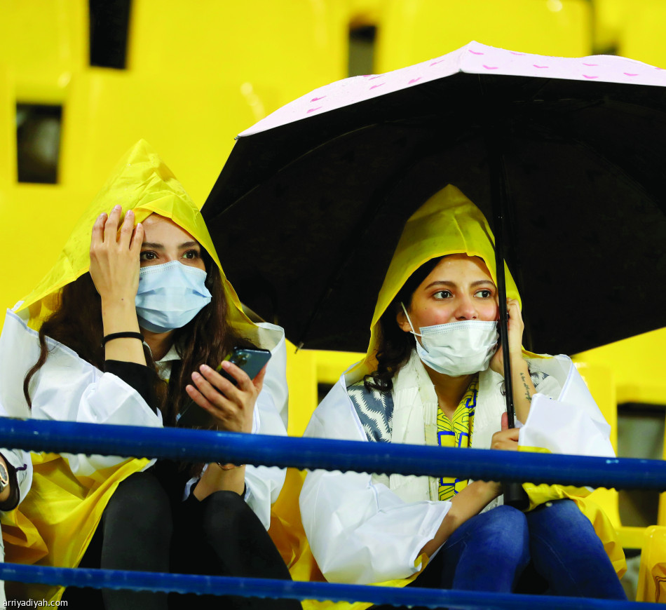 المرة الثانية..
الأصفر 5 انتصارات