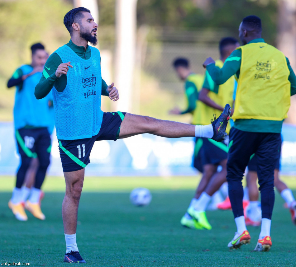 الأخضر يرفع تحضيراته للكنغر