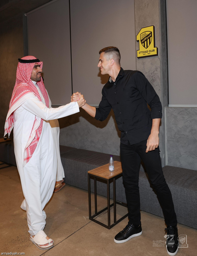 جروهي.. اتحاديا حتى 2024