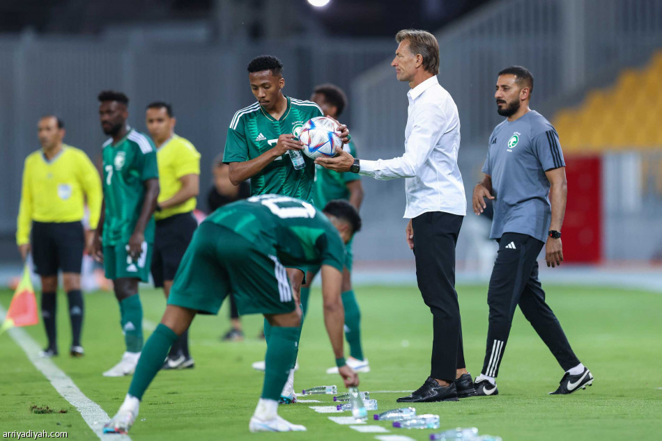 في ضيافة الأخضر..
5 لاتينيين ينتصرون