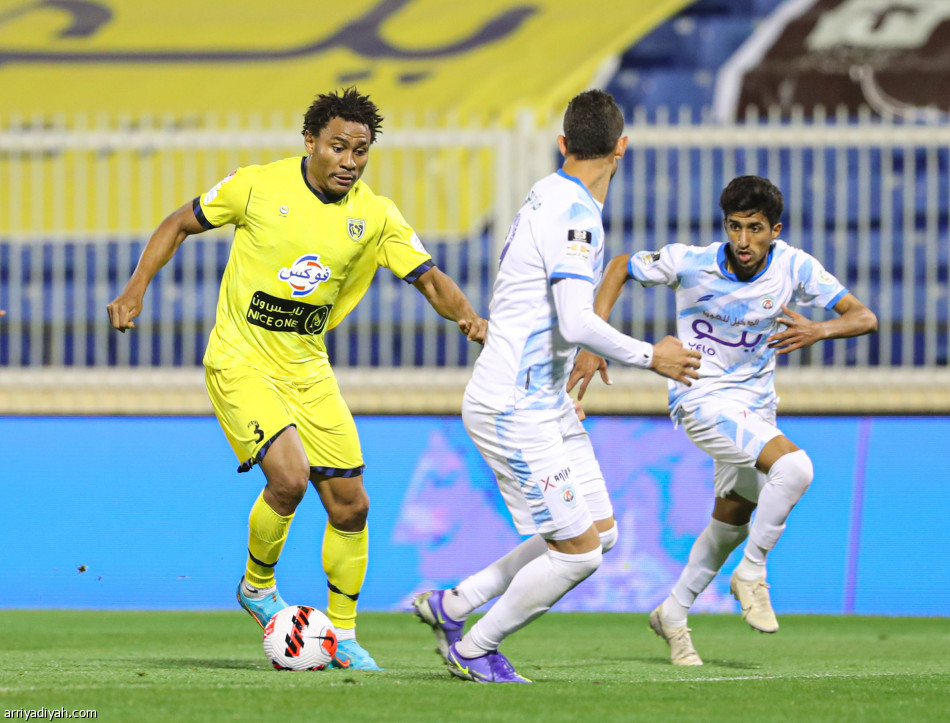 أبها يفرض على التعاون التعادل الخامس تواليا