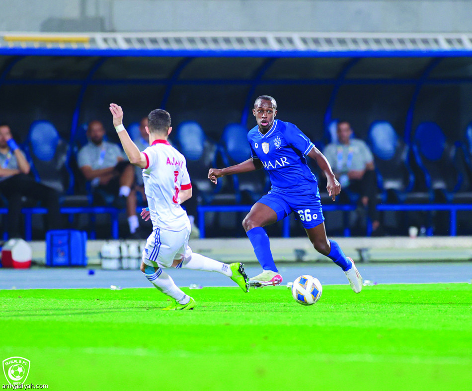 2022 سالم.. 
يسجل في كل البطولات