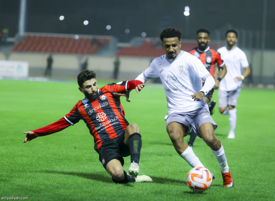 الطائي يخطف نقاط الرائد  بـ«انتصار خيالي»