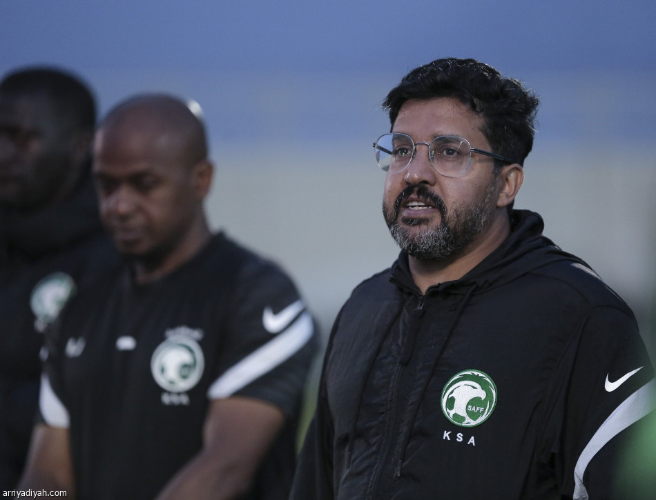 الأخضر الشاب.. لياقة وتكتيك قبل موقعة «الفراعنة»