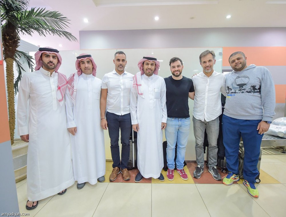 جوميز يصل القصيم لخوض تجربة جديدة مع التعاون