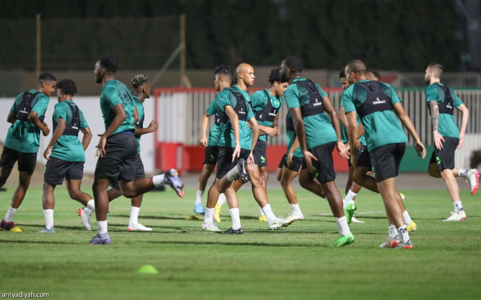 رئيس الاتفاق يطالب اللاعبين بنقاط الباطن والرائد