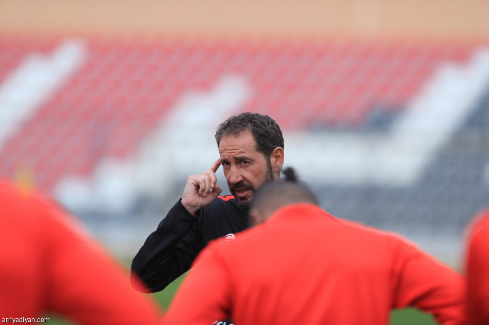 سانتوس والغامدي ينعشان الرائد