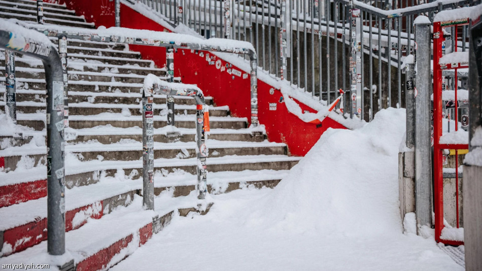 الثلوج تؤجل مواجهة سانت باولي ولايبزيج