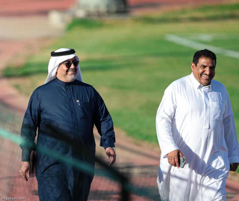 رئيس ضمك يطالب اللاعبين بالتركيز