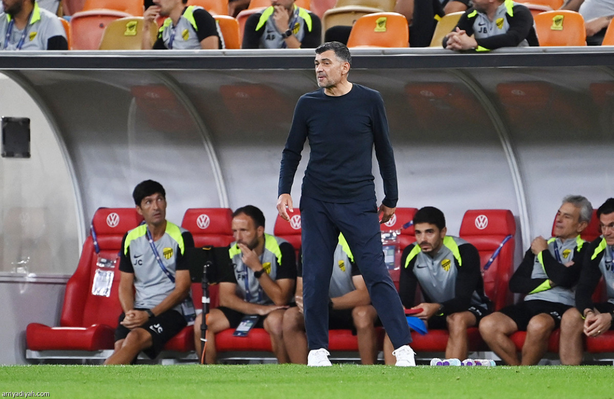 «النمور» تحتفل