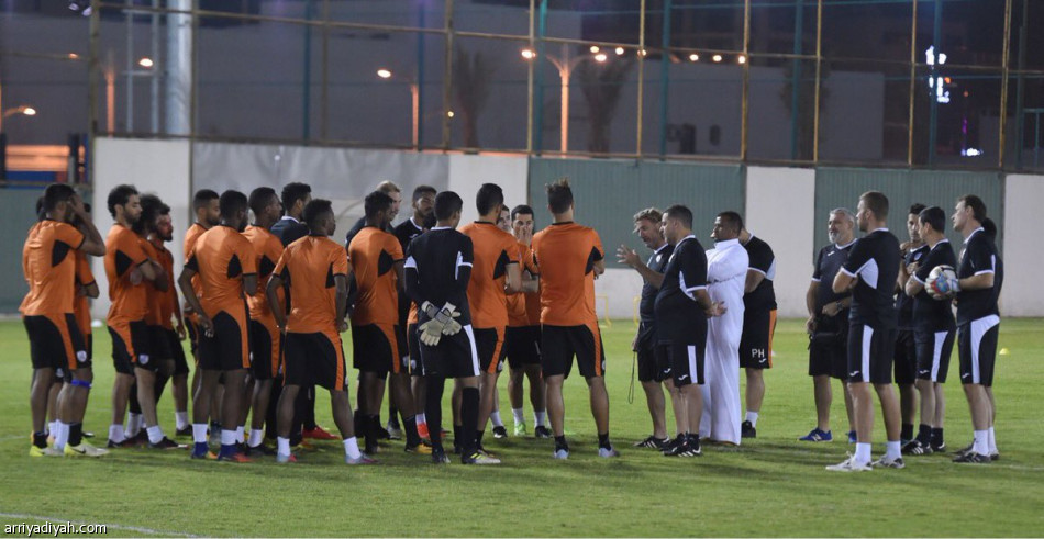 الشباب يستعد للهلال تحت أنظار آل الشيخ