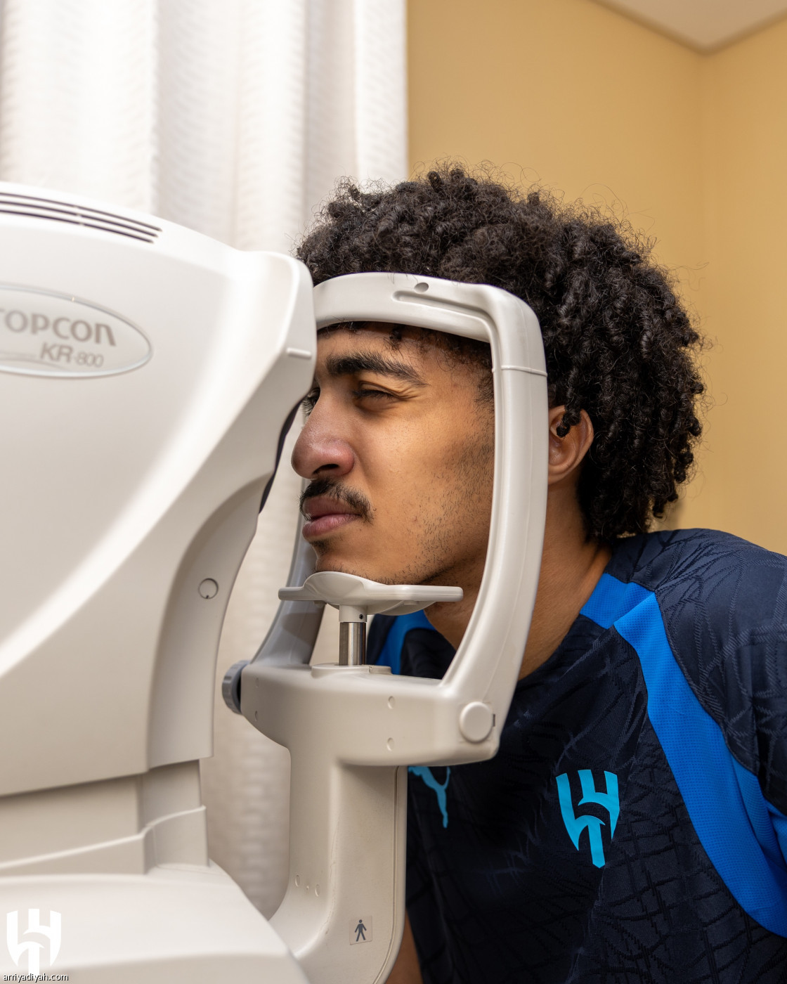 الهلال يفحص