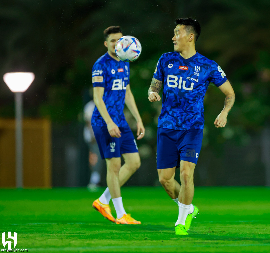 الهلال يختتم تحضيرات مواجهة الوحدة