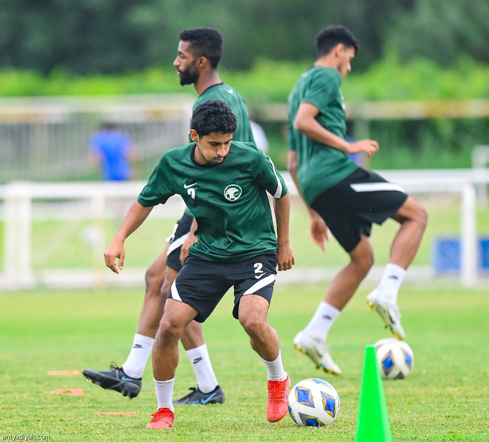 8 صقور 
يحلمون باللقب الثاني