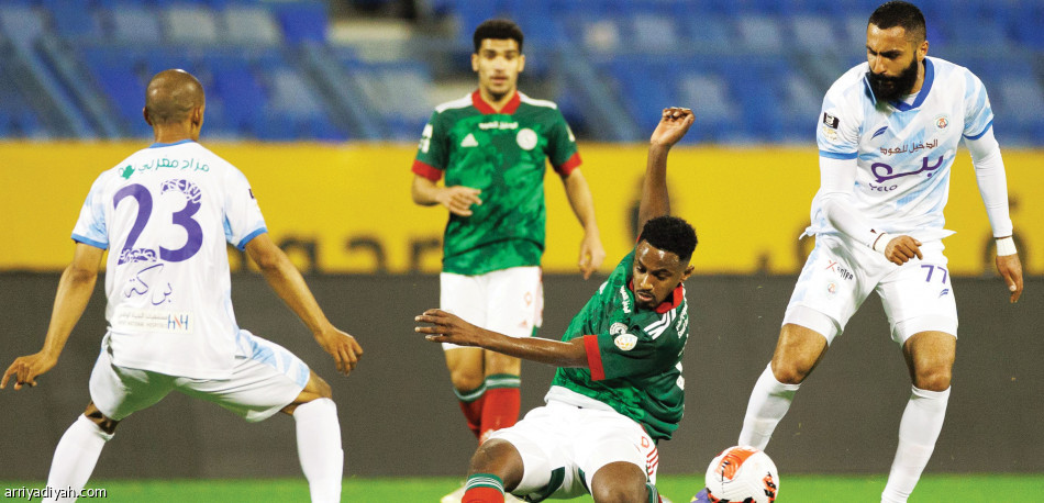 المرة الأولى..
الأرض تخذل أصحابها