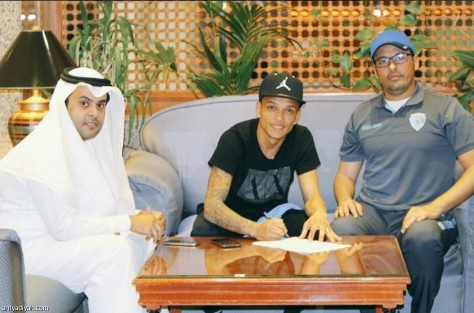 الباطن يوقع مع البرازيلي بينيتس