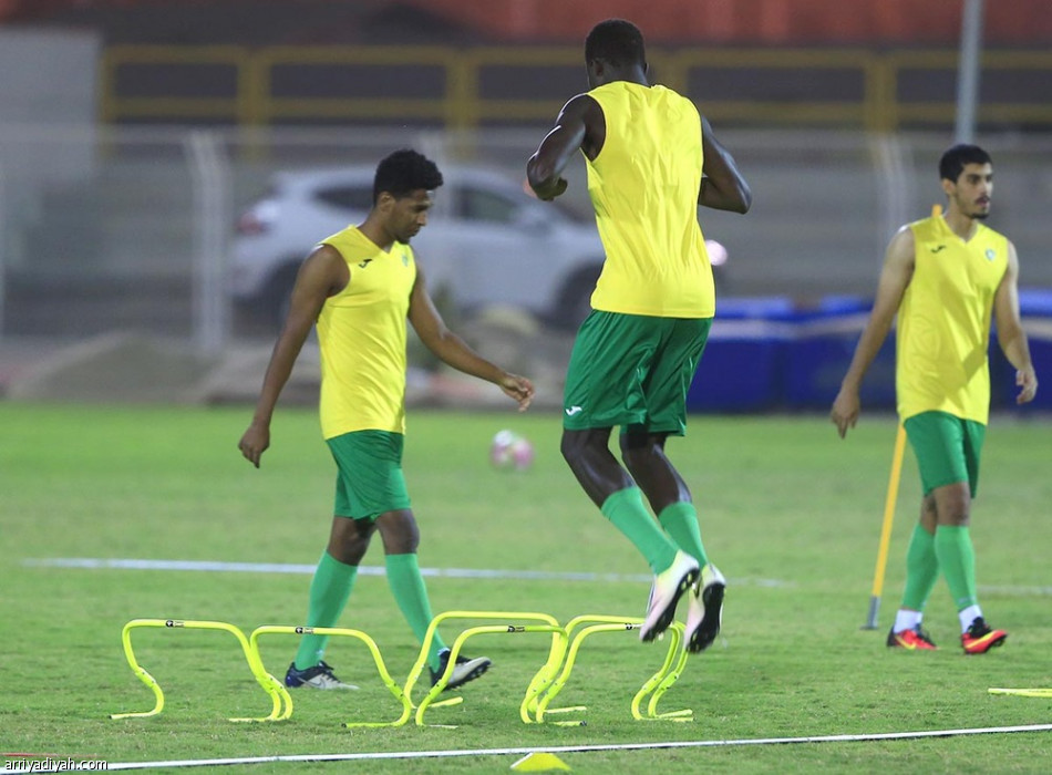 الخليج يلاقي الجيل ودياً في الراكة والإدارة واللاعبين يزورون غفوري