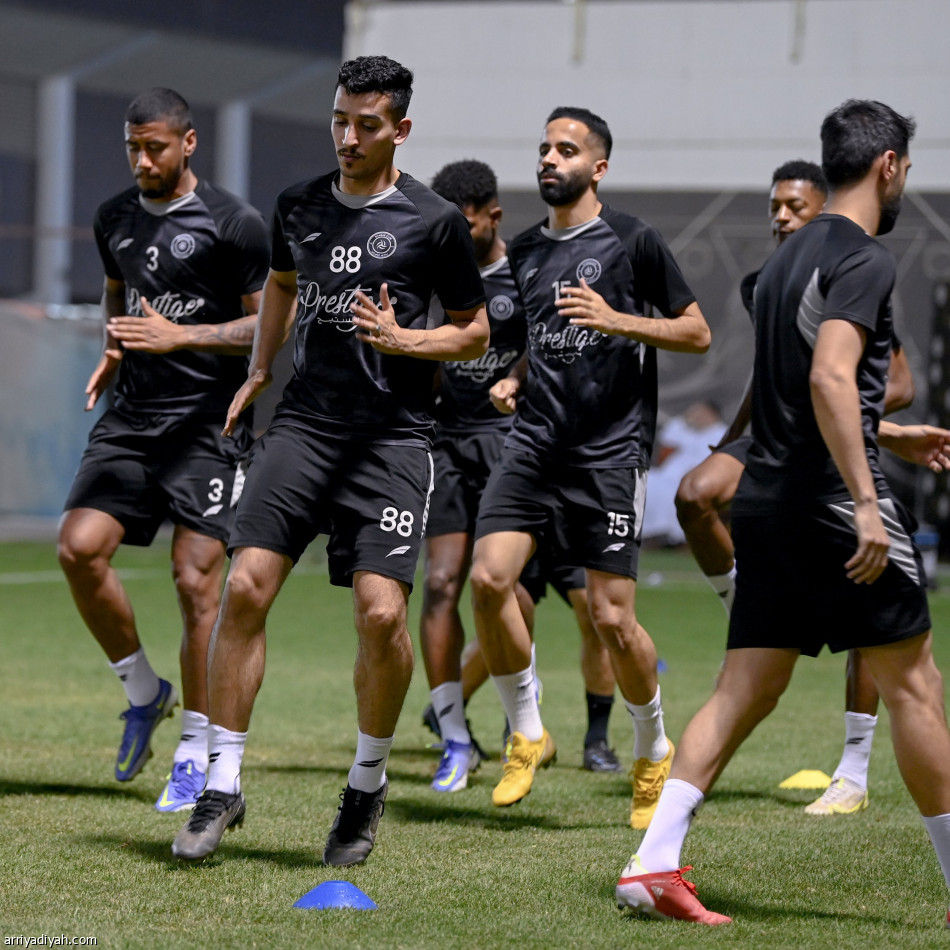 الشباب.. سوموديكا يعتمد خطة الهلال