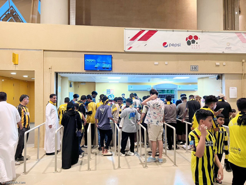 أنصار الاتحاد والهلال..
7 ساعات انتظار