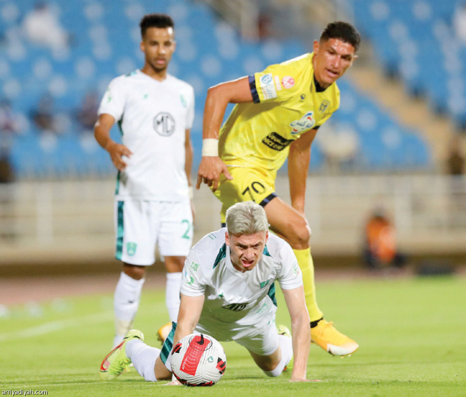 بنقطة التعاون..
الأهلي 4 أشهر لا يفوز