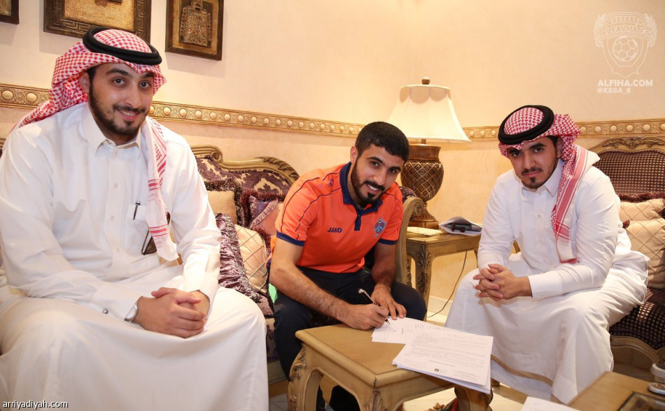 الفيحاء يواصل تعاقداته بضم رويلي الهلال