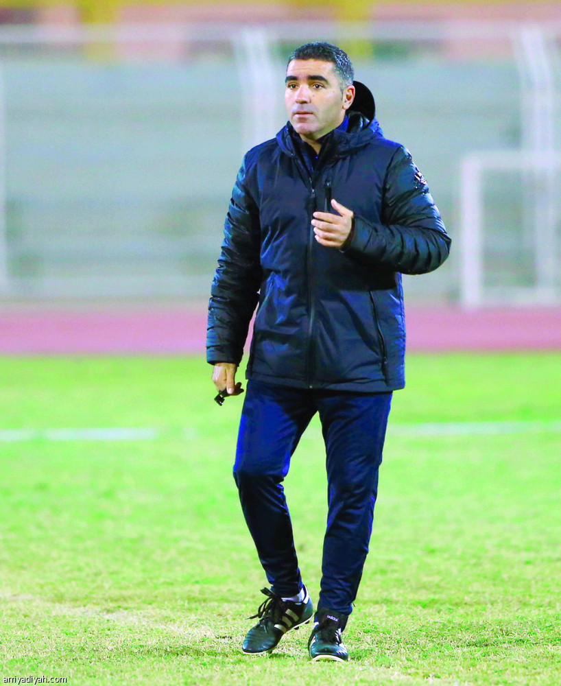 الخليج يفتح المدرجات أمام الجماهير