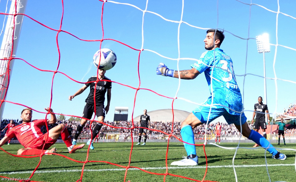 مونزا يحقق أول انتصاراته في الدوري الإيطالي.. ويوفنتوس الضحية