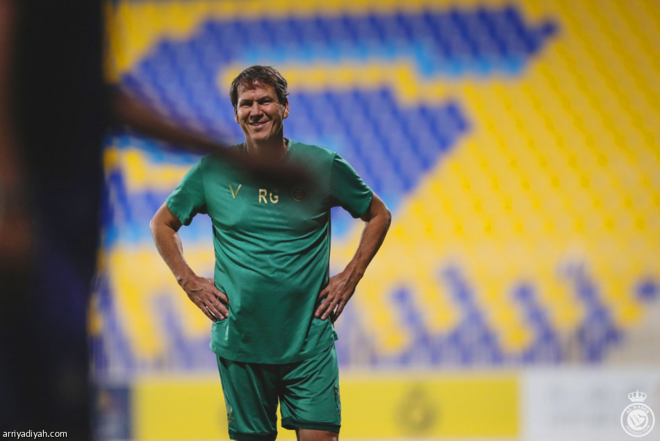 النصر يستعد للكلاسيكو بـ«الفترتين»