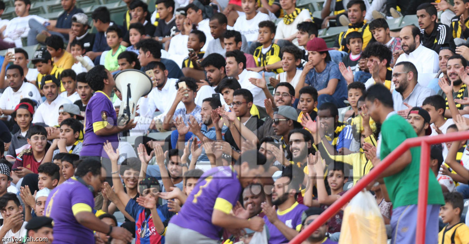 الشباب يفتتح دورة تبوك برباعية على الوطني