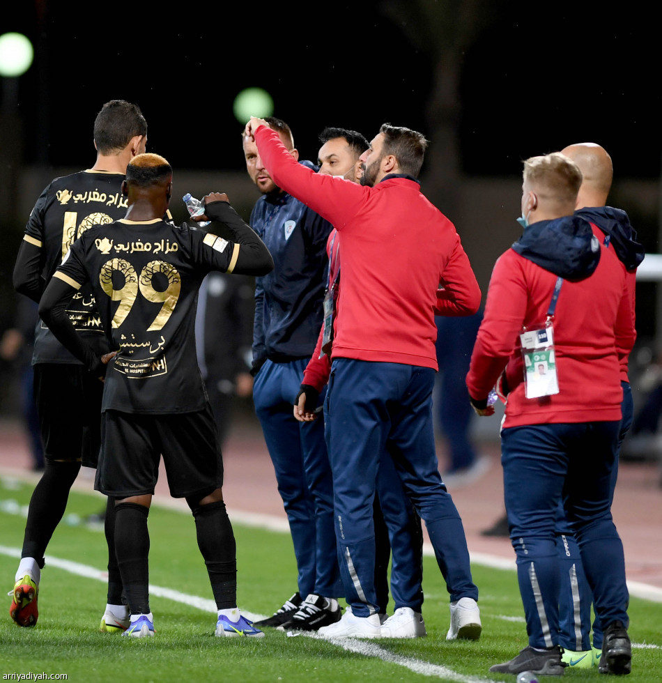 السلبية تحسم مواجهة الفيحاء وأبها