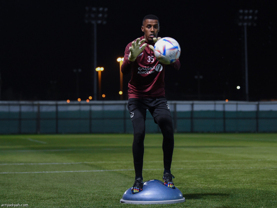 الشباب.. الثلاثي يواصل التأهيل