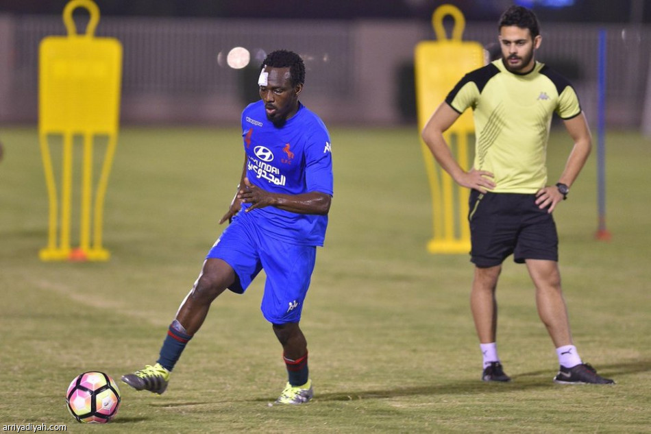 يحيى عتين يعود لتدريبات الاتفاق