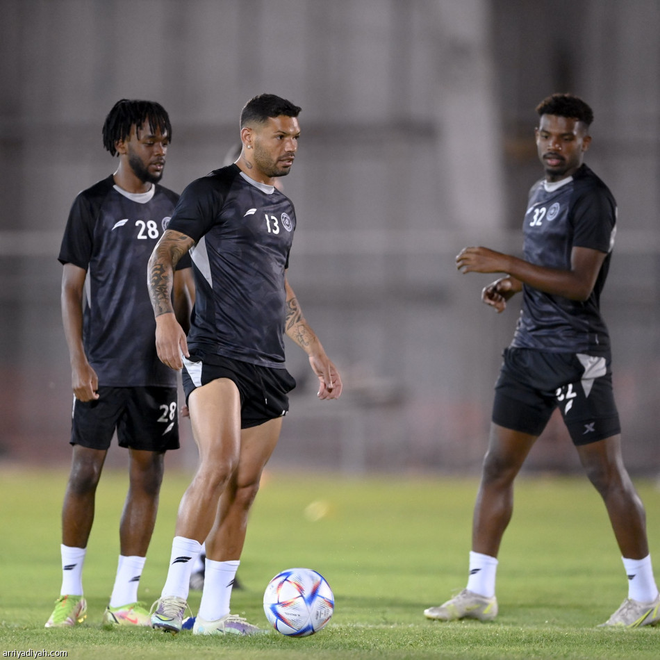 بعد العودة.. الشباب يتدرب 90 دقيقة