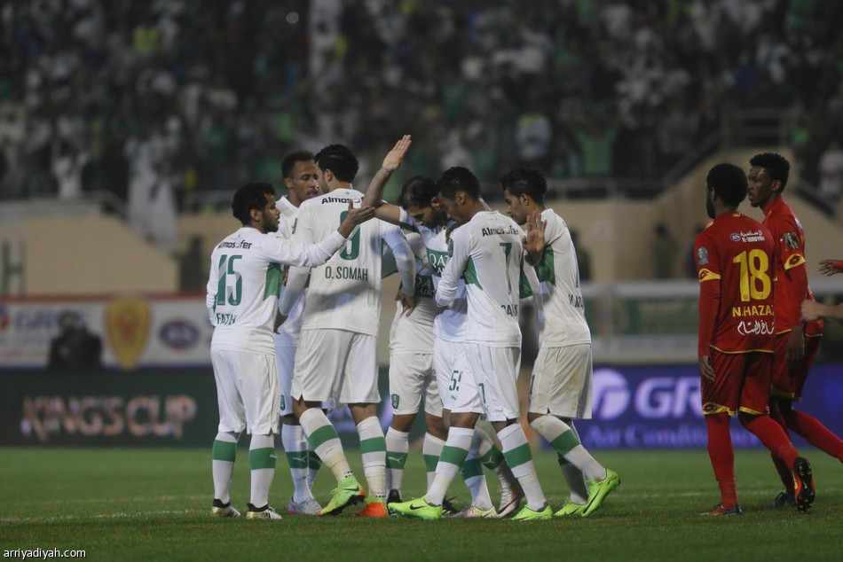 الأهلي يرد اعتباره ويقصي القادسية من كأس الملك