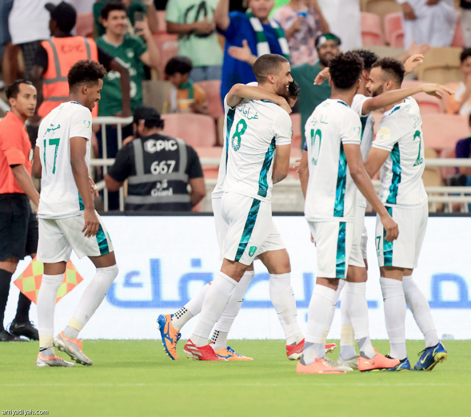 بعد 479 يوما..
«الجوهرة» يحتفل بالأهلي