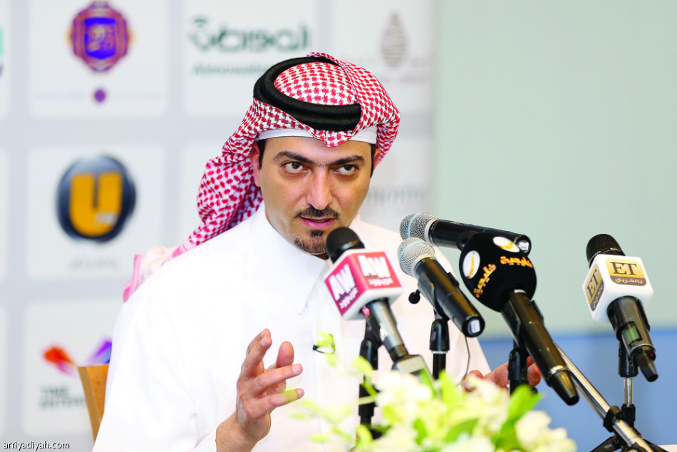 سعود بن عبد الله.. الشعر والحب يجتمعان الليلة