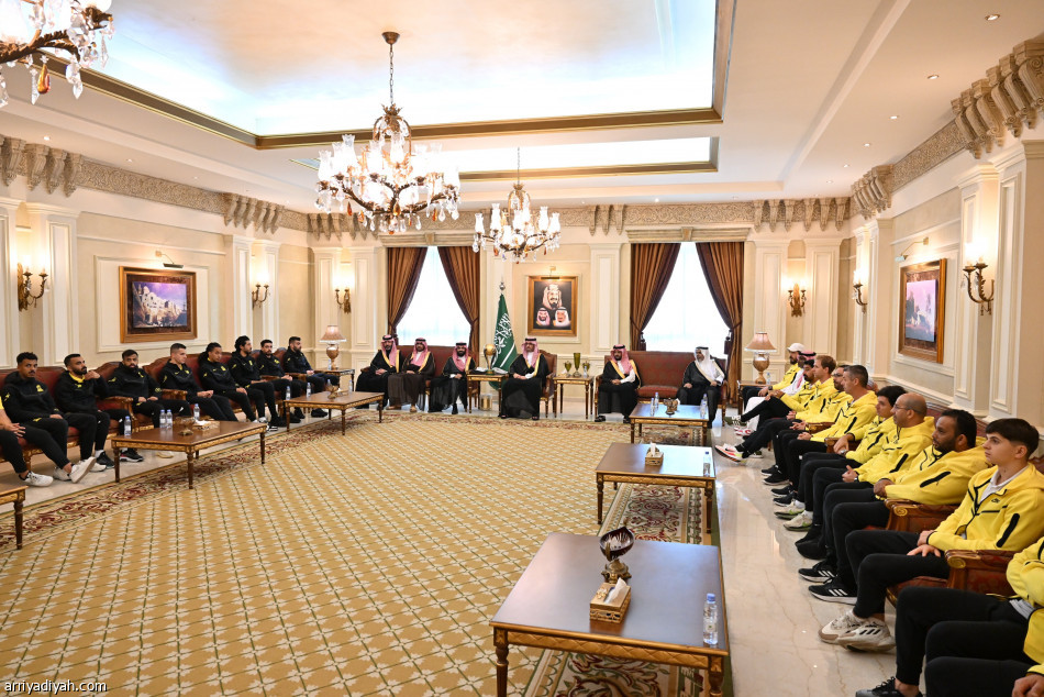 محافظ جدة يستقبل أبطال السوبر