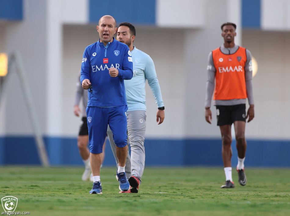 الهلال يستأنف تدريباته.. وبيريرا يعود