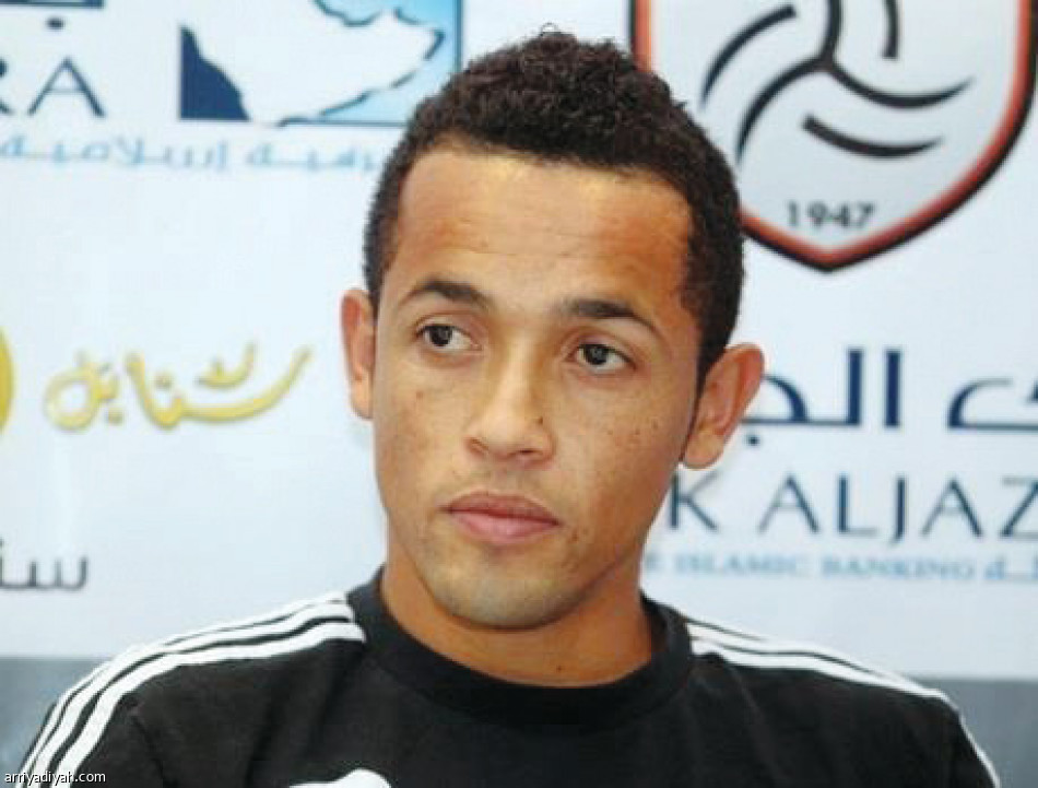 خلال بداياته..
ماري لا يغيب مباراتين