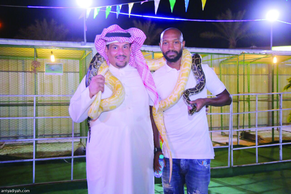 التويجري وشيكابالا في مهرجان البصر الترفيهي
