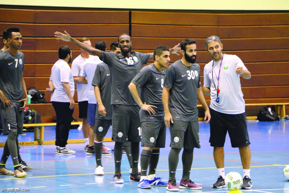 منتخب الصالات يستدعي السلولي