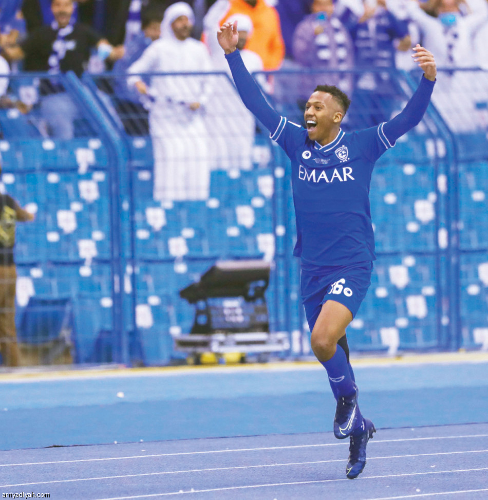 هلال الزعامة.. رافع الهامة