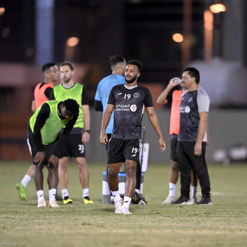 الشباب.. مورينو يريح اللاعبين 24 ساعة