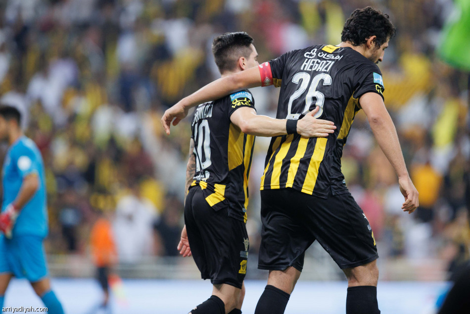 حجازي يهدي الاتحاد نقاط الوحدة