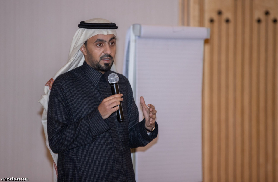 الإدارة الفنية تناقش استراتيجية المنتخبات السعودية